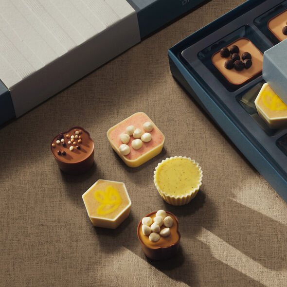 Patisserie Dreamer Chocolate Box 27-Piece, , hi-res