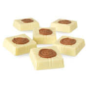 Walnut Praline Selector, , hi-res