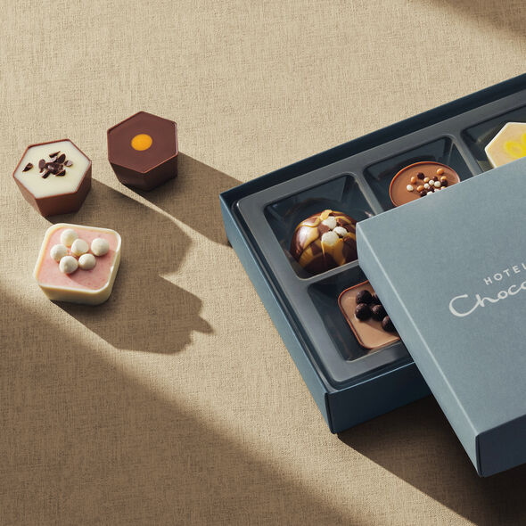Patisserie Dreamer Chocolate Box 9-Piece, , hi-res
