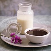 Chocolate Balsamic Dipping Sauce, , hi-res