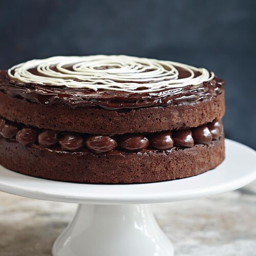 Dizzy Praline Cake Recipe, , hi-res