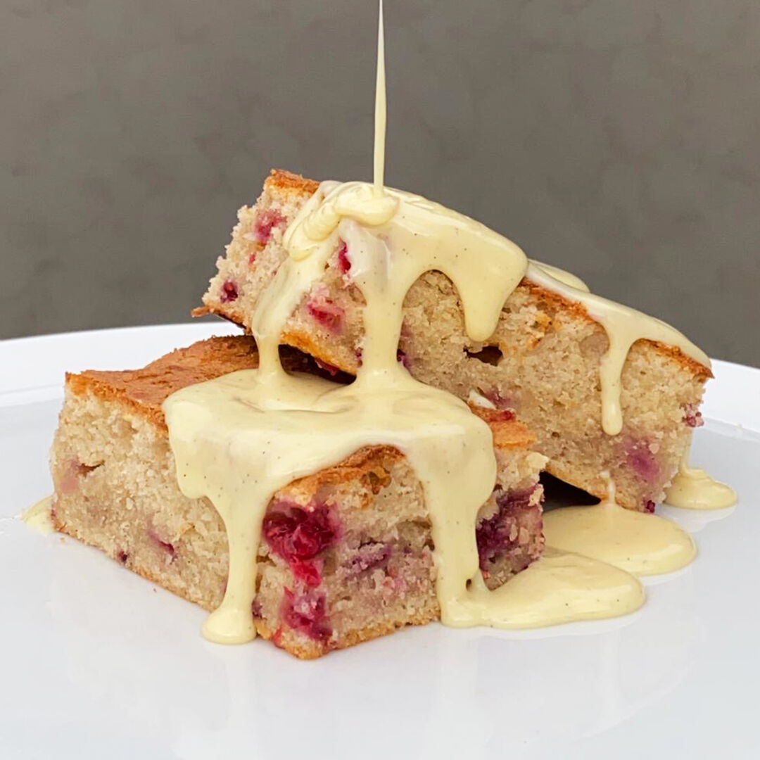 Vanilla White and Raspberry Traybake Recipe, , hi-res